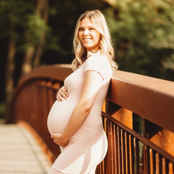 Meet your Posher, Lyss - Picture 1 of 1